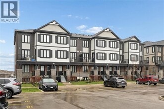 Building Photo - 160 Rochefort St.