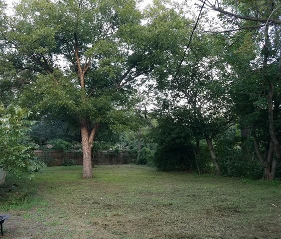 Building Photo - 809 Drummond Dr