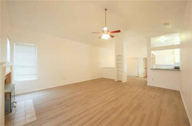 Building Photo - 8200 Cahill Dr