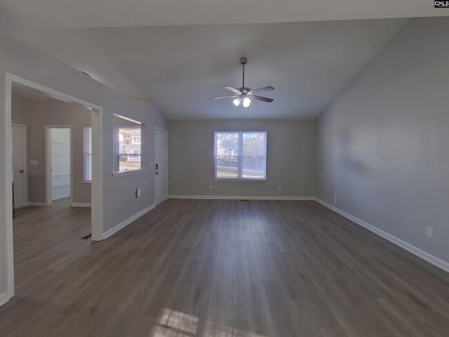 Building Photo - 305 Trowbridge Rd