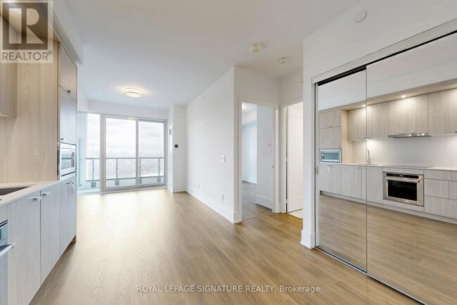 Photo du bâtiment - 115 Denison Ave