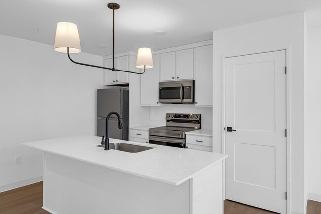 Interior Photo - Launch Townhomes