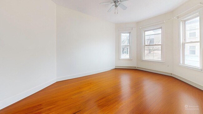 Foto del edificio - 19 Newport St