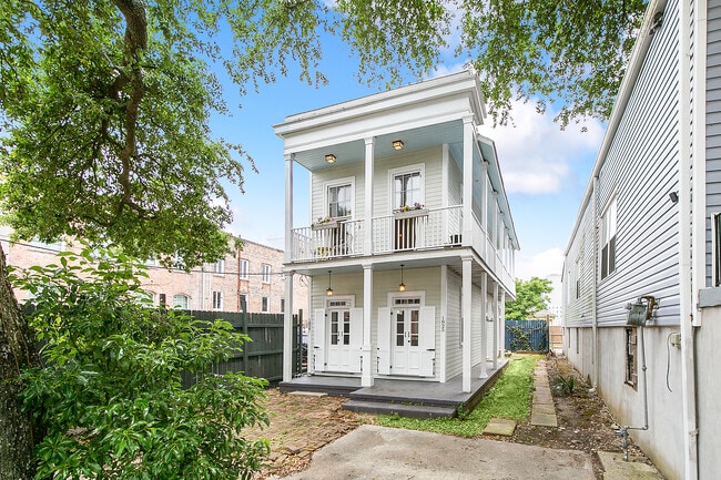 Building Photo - 1825 Euterpe St