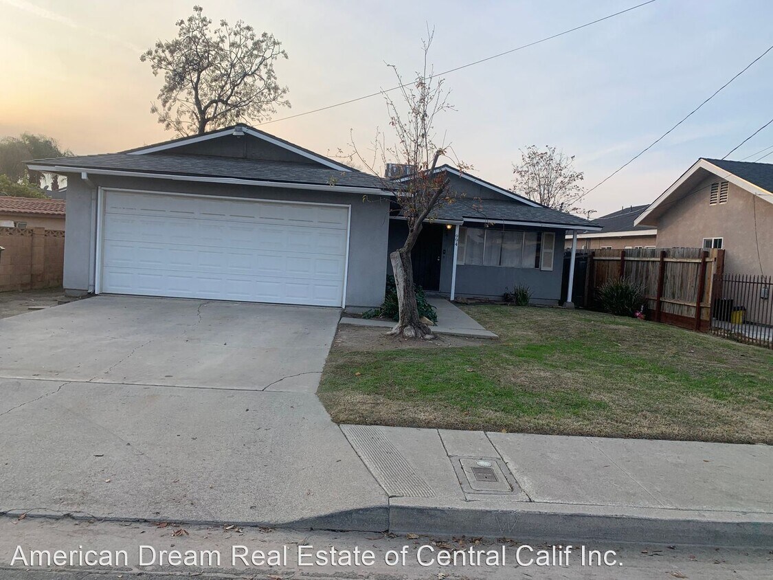 Foto principal - 3 br, 2 bath House - 994 S Harris St.