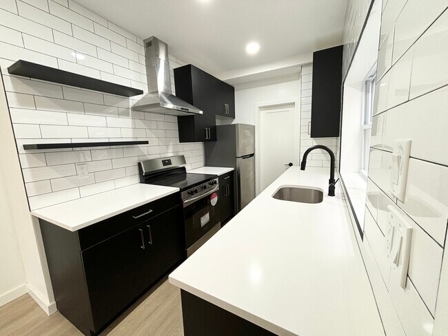 Foto del edificio - 165 W Main St