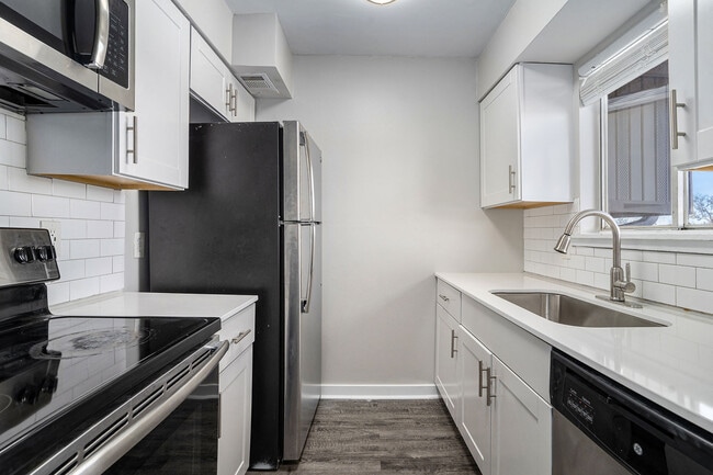 Photo - Places at Red Rocks Apartments