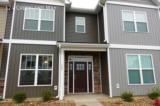 Building Photo - 124 Creekland Wy