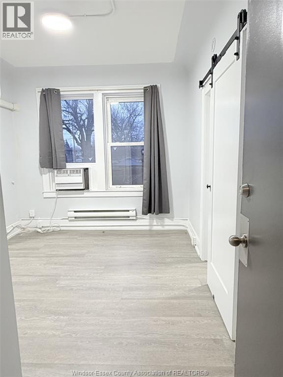 Photo du bâtiment - 1495 Gladstone Ave