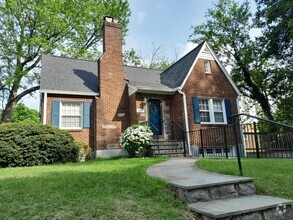 Building Photo - 9803 Dallas Ave