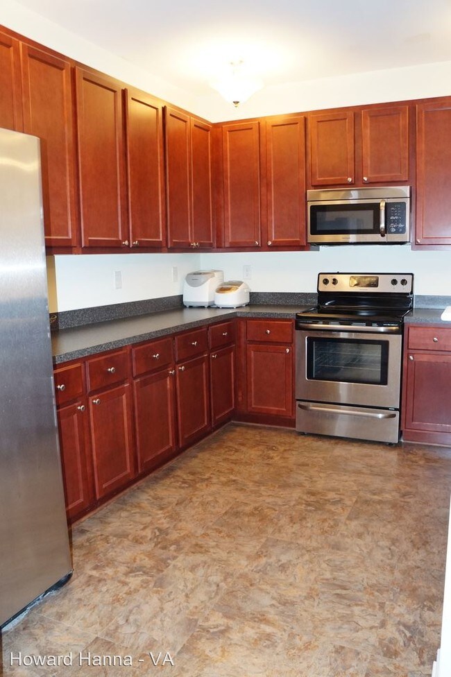 Foto del edificio - 2 br, 2.5 bath House - 2524 Leytonstone Drive