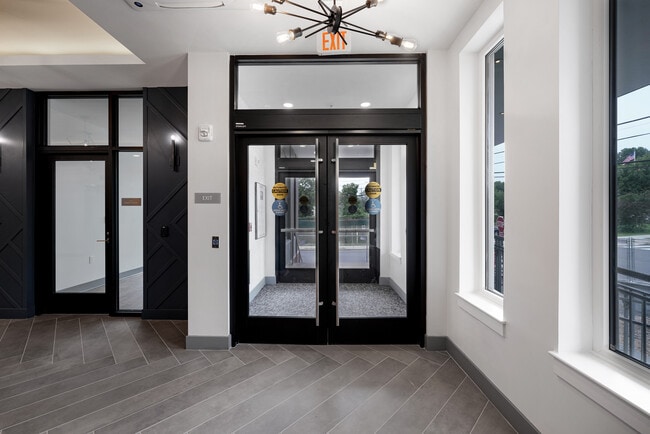 Building Photo - HR Crawford Apartments