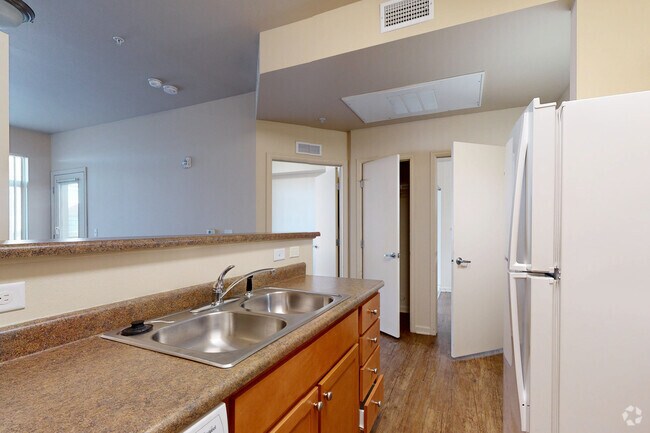 1 habitación, 1 baño - 544 pies cuadrados - Cocina - Dahlia Square Senior Apartments