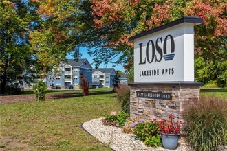 Building Photo - 22 Loso Dr