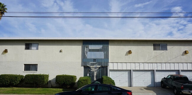 Apartment Building - 908 S Marguerita Ave