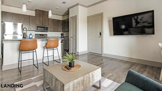 Building Photo - 12500 Shadowglen Trce