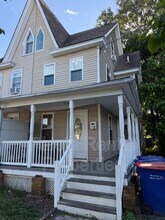 Building Photo - 712 N 4th St.