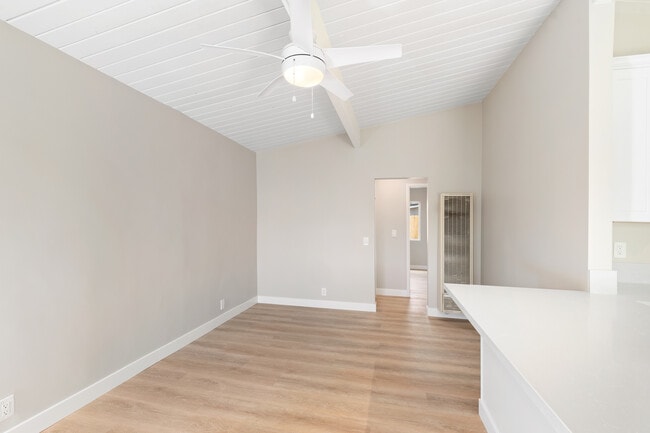 Building Photo - 4020 Fond du Lac Ave