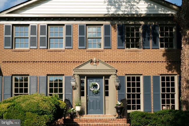Foto del edificio - 1197 Meadow Green Ln