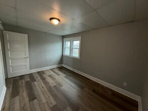 Building Photo - 477 23rd St