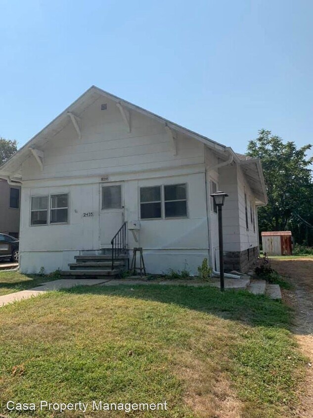 Primary Photo - 2 br, 2 bath House - 2435 W street