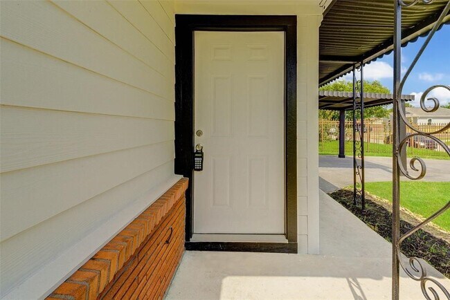 Foto del edificio - 4218 Friar Point Rd