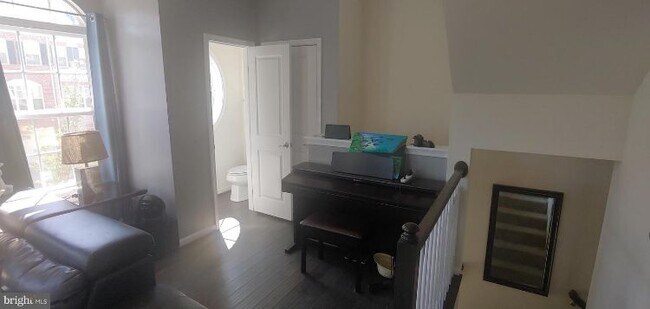 Foto del edificio - 2813 Medstead Ln