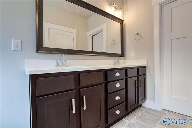 Building Photo - 15626 Ironcrest Drive NW