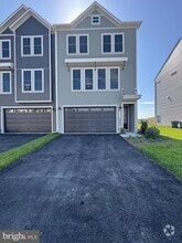 Building Photo - 133 Galaxy Pl