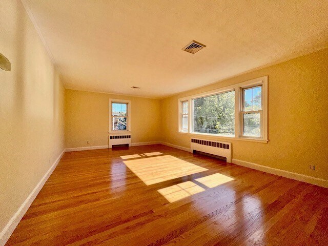 Foto del edificio - 333 Newtonville Ave