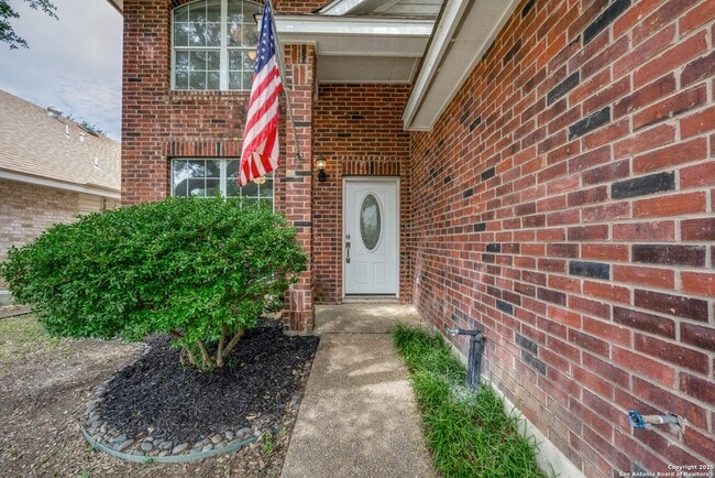 Building Photo - 14111 Red Maple Wood