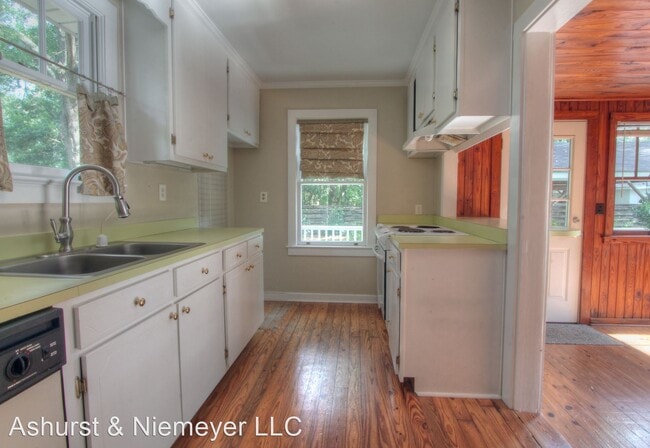 Building Photo - 2 br, 1 bath House - 751 Prospect Ave.