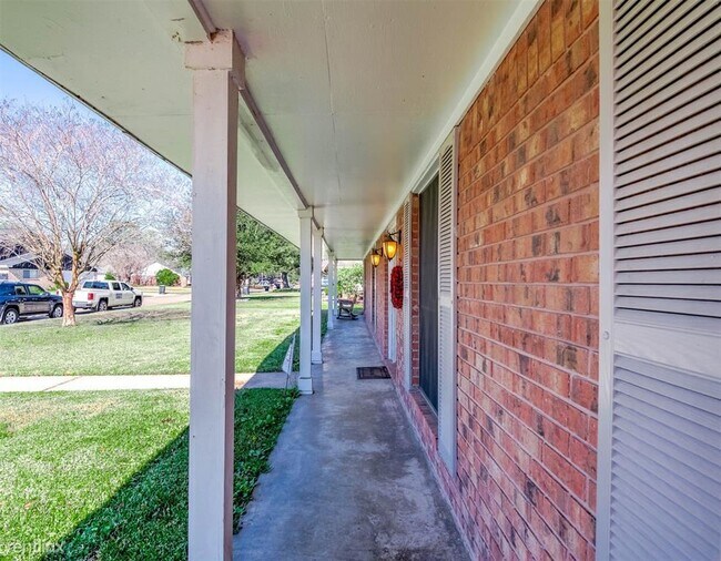 Building Photo - 3 br, 2 bath House - 119 S Jane Street