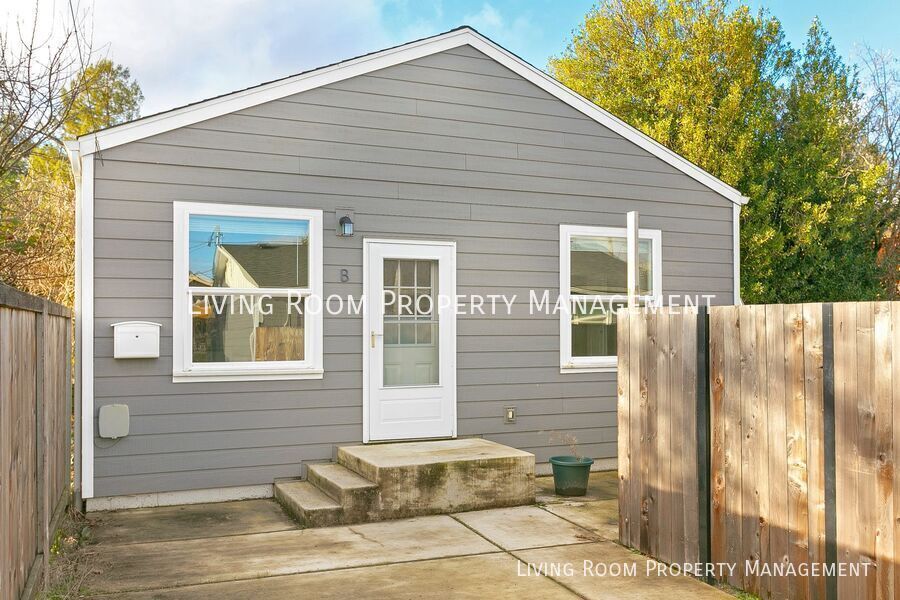 Foto principal - Woodlawn Two Bedroom ADU with Private Yard!