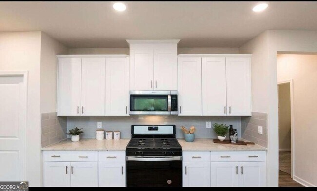 Building Photo - 311 Wells Cir