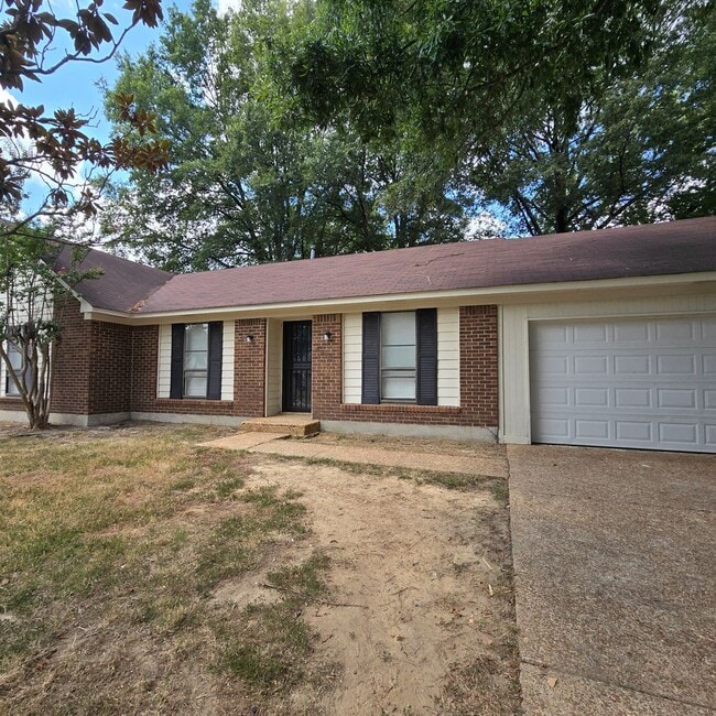 Building Photo - 4613 Blandford Dr