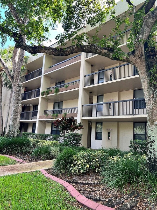 Building Photo - 100 NW 76th Ave