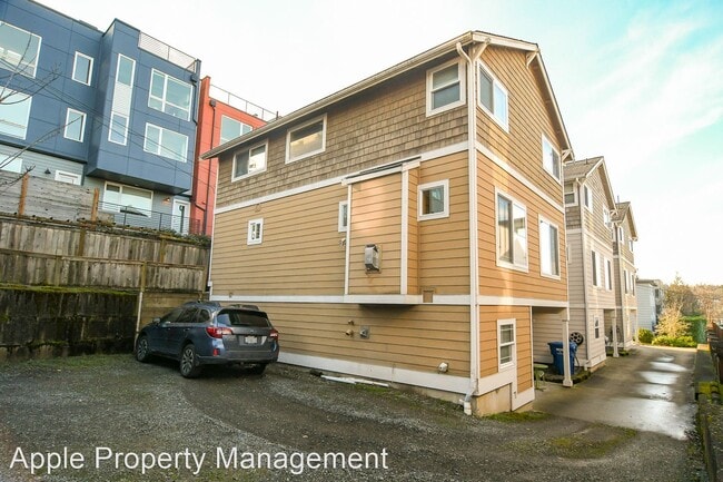 Building Photo - 4 br, 3 bath House - 3808 13th Ave West