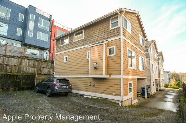 Foto del edificio - 4 br, 3 bath House - 3808 13th Ave West