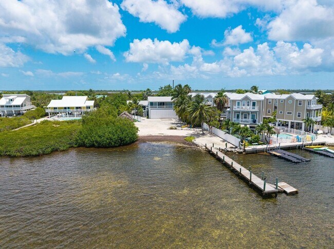 Foto del edificio - 21640 Overseas Hwy