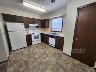 Building Photo - 1505 David Dr