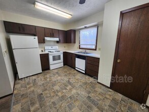 Building Photo - 1505 David Dr