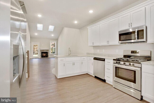 Building Photo - 5610 Finley Rose Ct