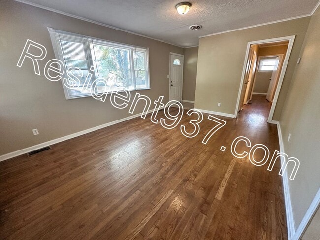 Foto del edificio - 3 Bed 1 Bath Home in Miamisburg