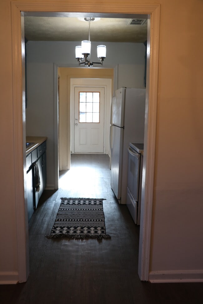 Photo - 124 Oak Park Ct Townhome