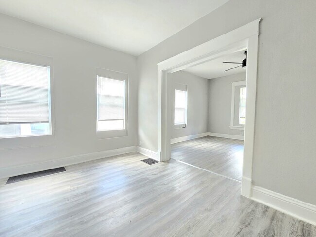 Foto del edificio - 708 South Bend Ave