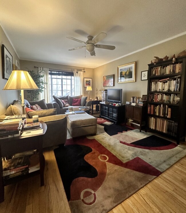 949 N Emerson St Unit 10, Denver, CO 80218 Condo for Rent in Denver