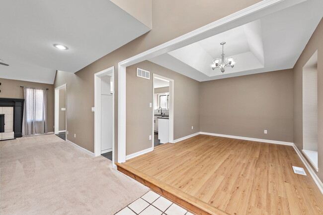 Building Photo - 1404 NW Westwood Dr