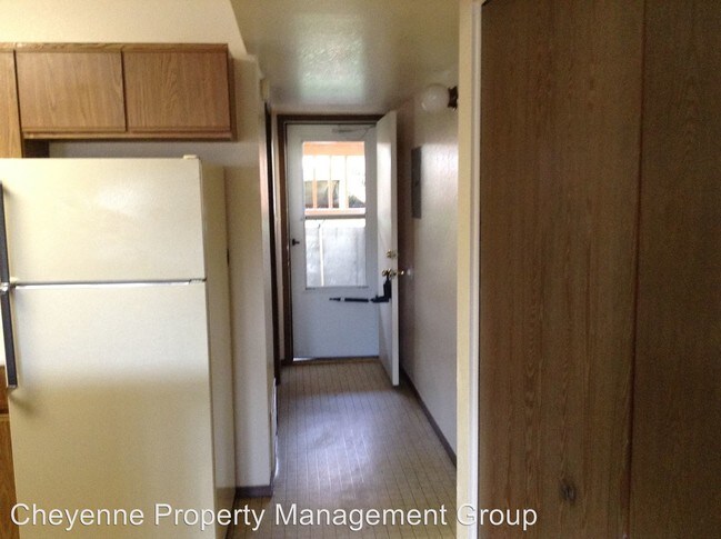 Building Photo - 2 br, 1 bath House - 236 E Carlson