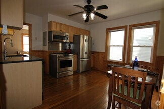 Building Photo - 139 Marcella St